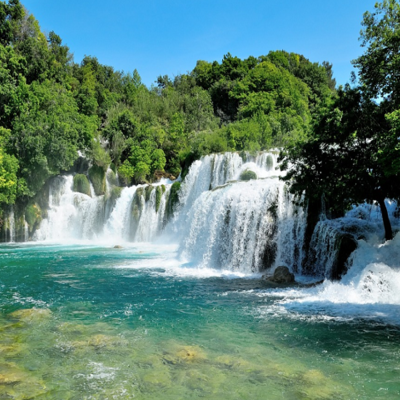 https://pixabay.com/en/krka-waterfall-croatia-nature-park-987021/