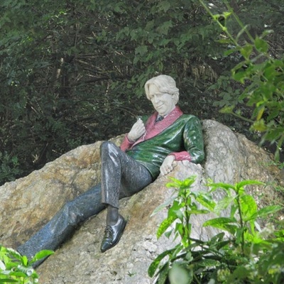 Spomenik Oscaru Wildeu u Dublinu 