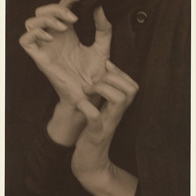 autor Alfred Stieglitz	, fotografija Georgia O'Keeffe (Hands)
