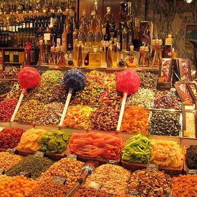https://pixabay.com/photos/la-boqueria-barcelona-market-1684364/