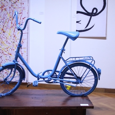 ClueGo – neobično plavi bicikl