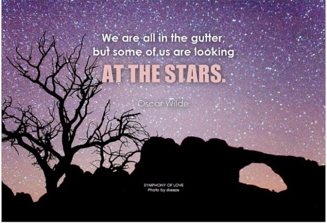 Duhovite dosjetke Oscara Wildea – „Svi se nalazimo u provaliji, ali neki od nas gledaju u zvijezde.“