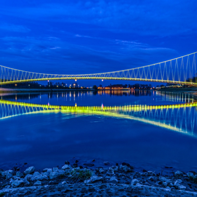 https://pixabay.com/en/croatia-osijek-blue-hour-3811357/