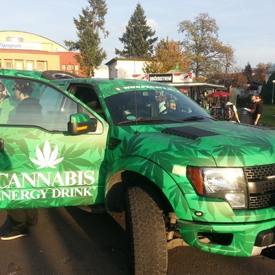 Sajam kanabisa u Pragu - Cannafest - auto