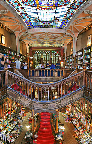 Livraria Lello & Irmão u Portu