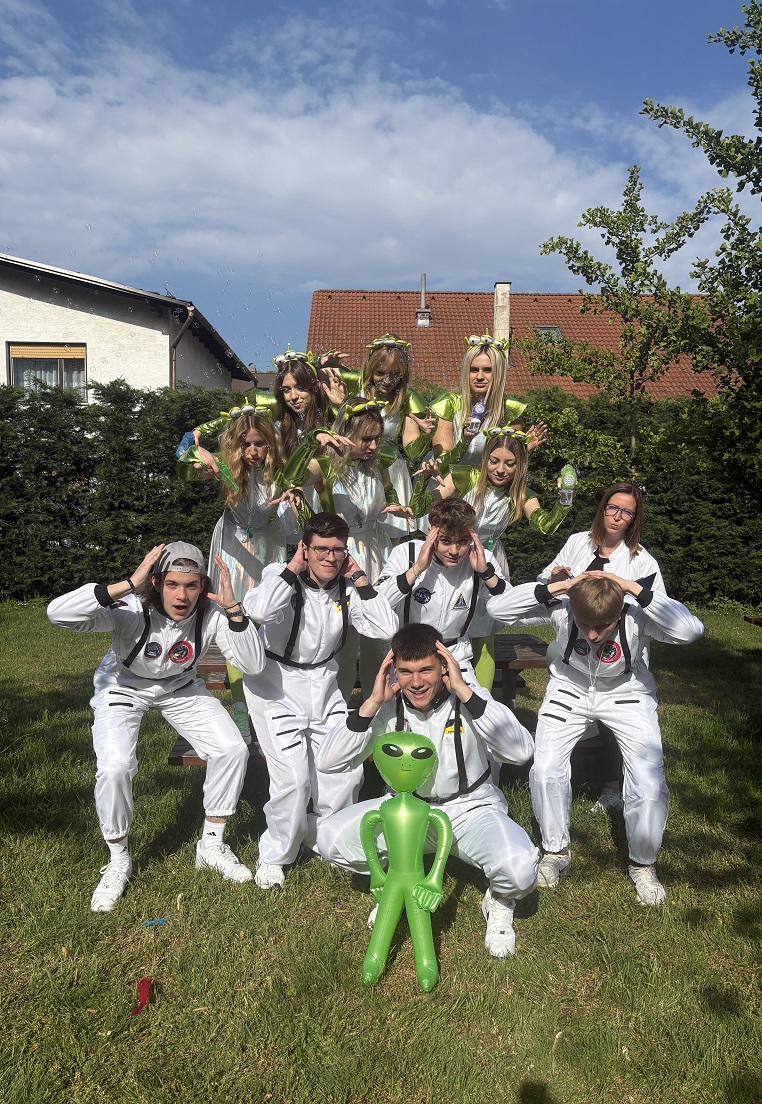 4.G1 - Astronauti i izvanzemaljci
