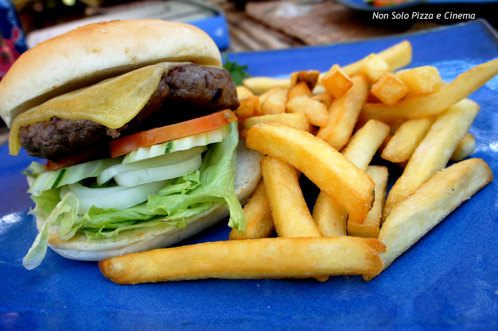 hamburger, pomfrit, mamurluk