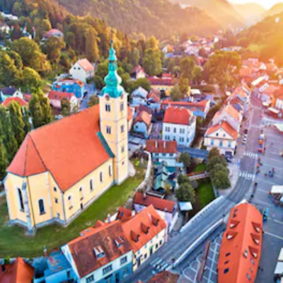 https://www.shutterstock.com/image-photo/town-samobor-square-aerial-burning-sunset-1199253274?irgwc=1&utm_medium=Affiliate&utm_campaign=Hans%20Braxmeier%20und%20Simon%20Steinberger%20GbR&utm_source=44814&utm_term=