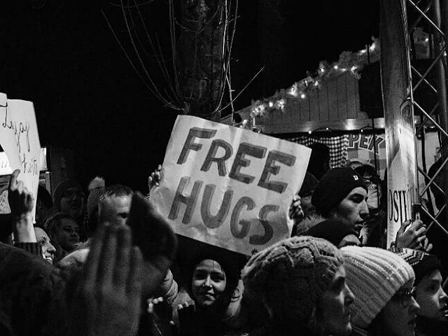 Free hugs