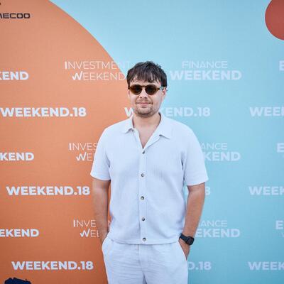 Weekend.18