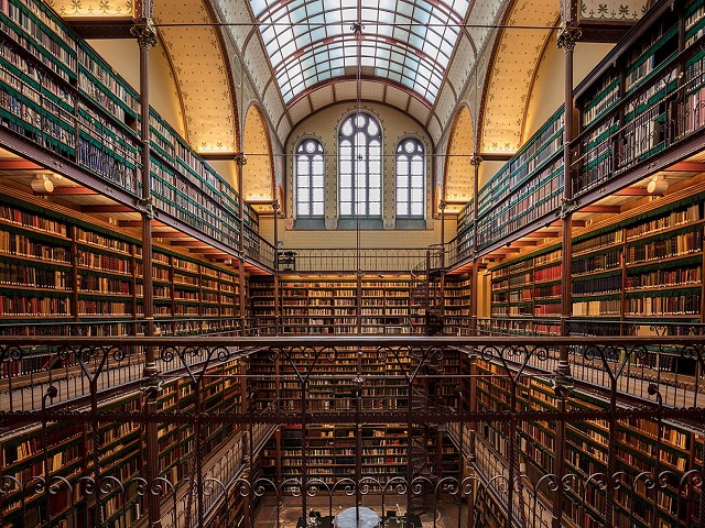 IZVOR: https://commons.wikimedia.org/wiki/File:Rijks_Museum_Library.jpg 