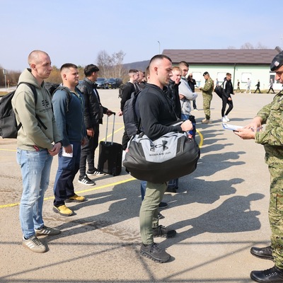 Počelo temeljno vojno osposobljavanje
