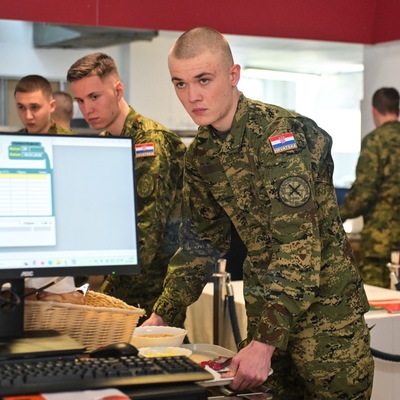 Počelo temeljno vojno osposobljavanje