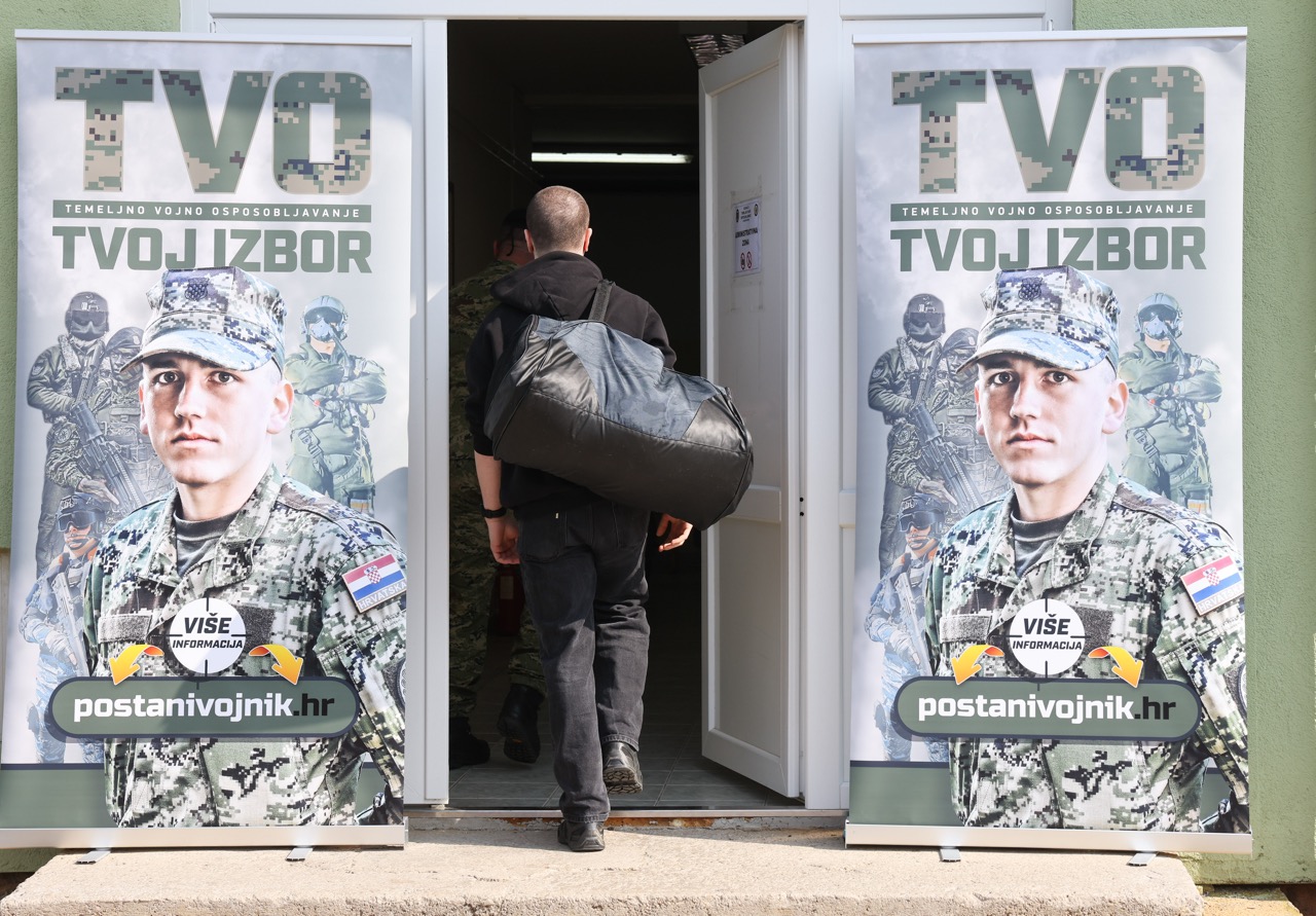 Počelo temeljno vojno osposobljavanje