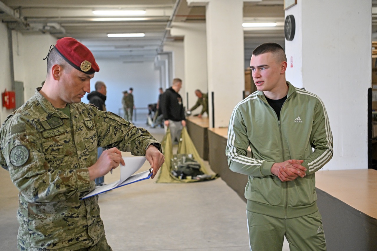 Počelo temeljno vojno osposobljavanje