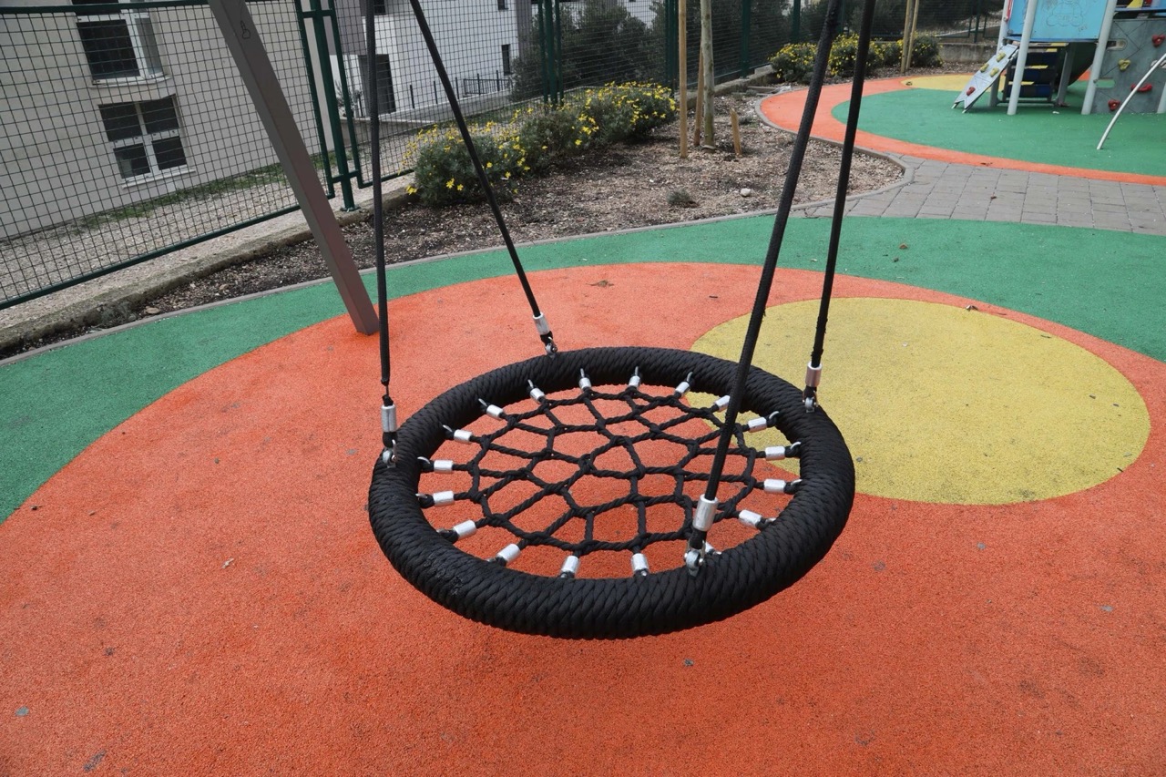 Vandalizam na dječjem igralištu