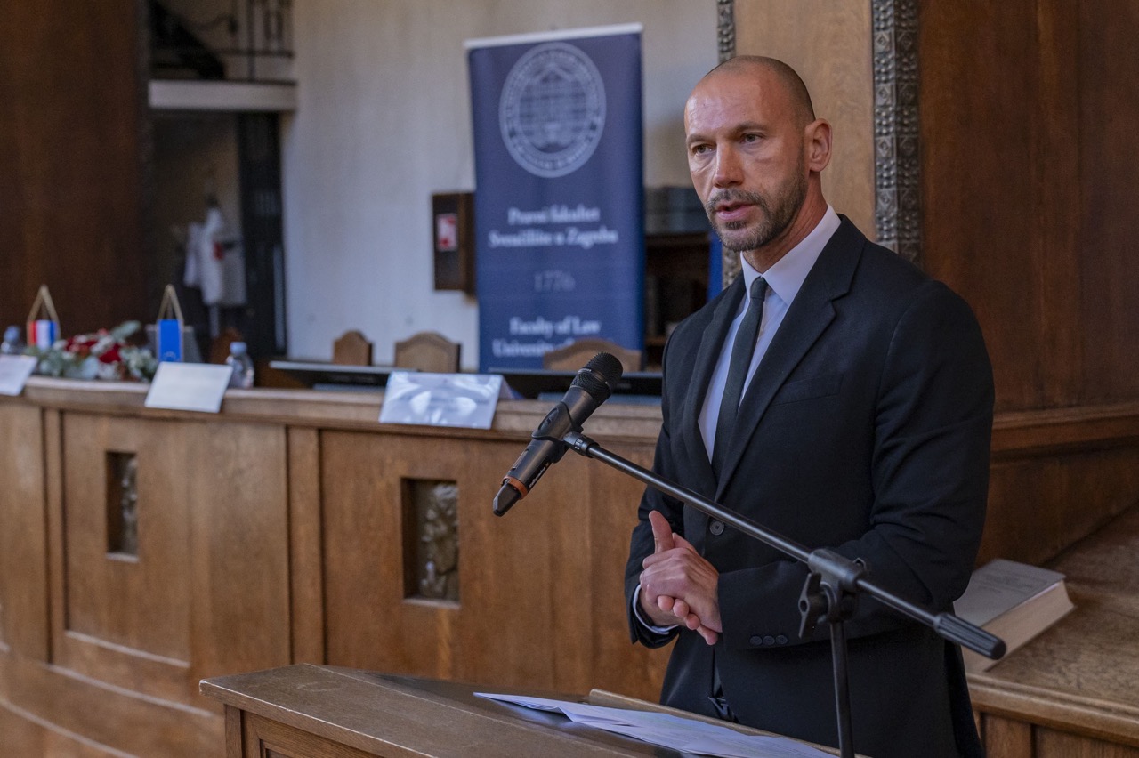 Ministar Damir Habijan