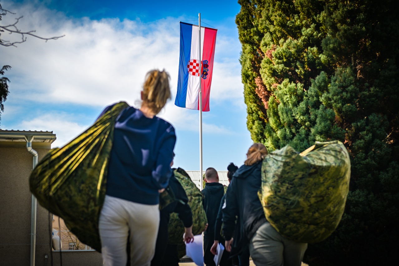 Počelo temeljno vojno osposobljavanje