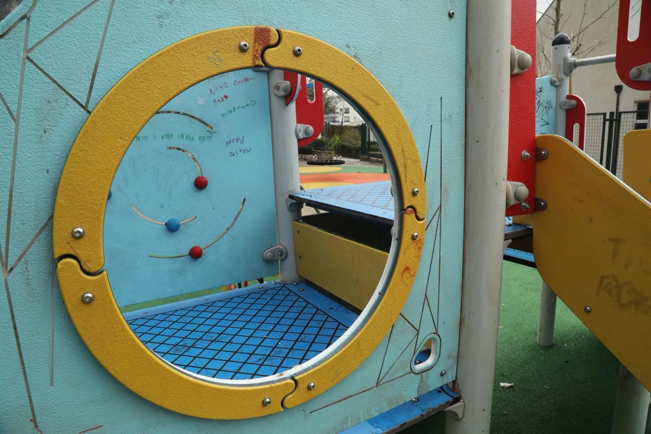Vandalizam na dječjem igralištu
