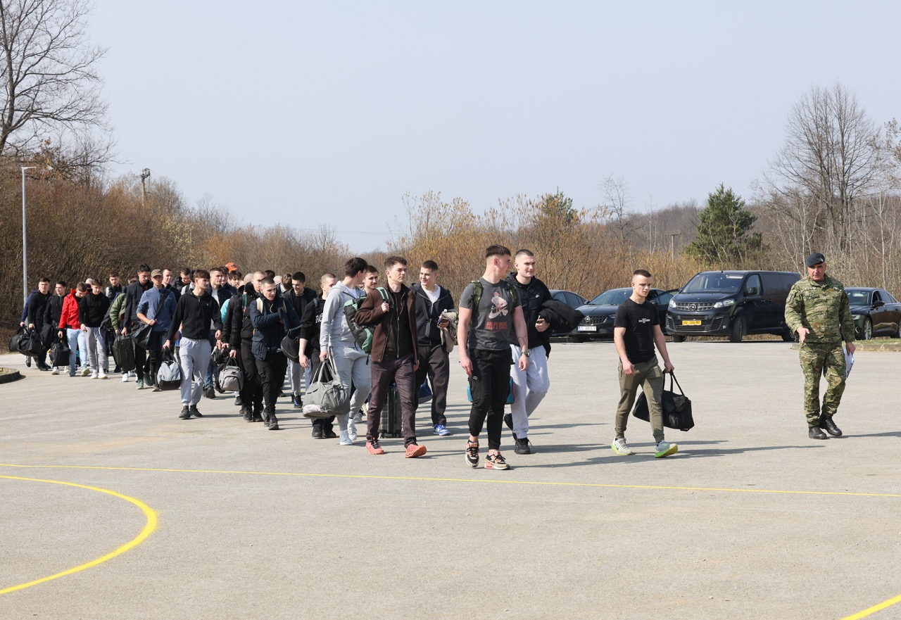 Počelo temeljno vojno osposobljavanje