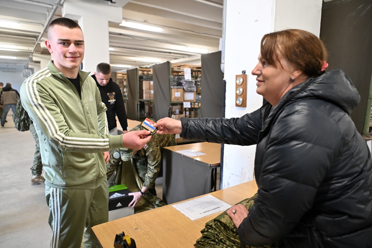 Počelo temeljno vojno osposobljavanje