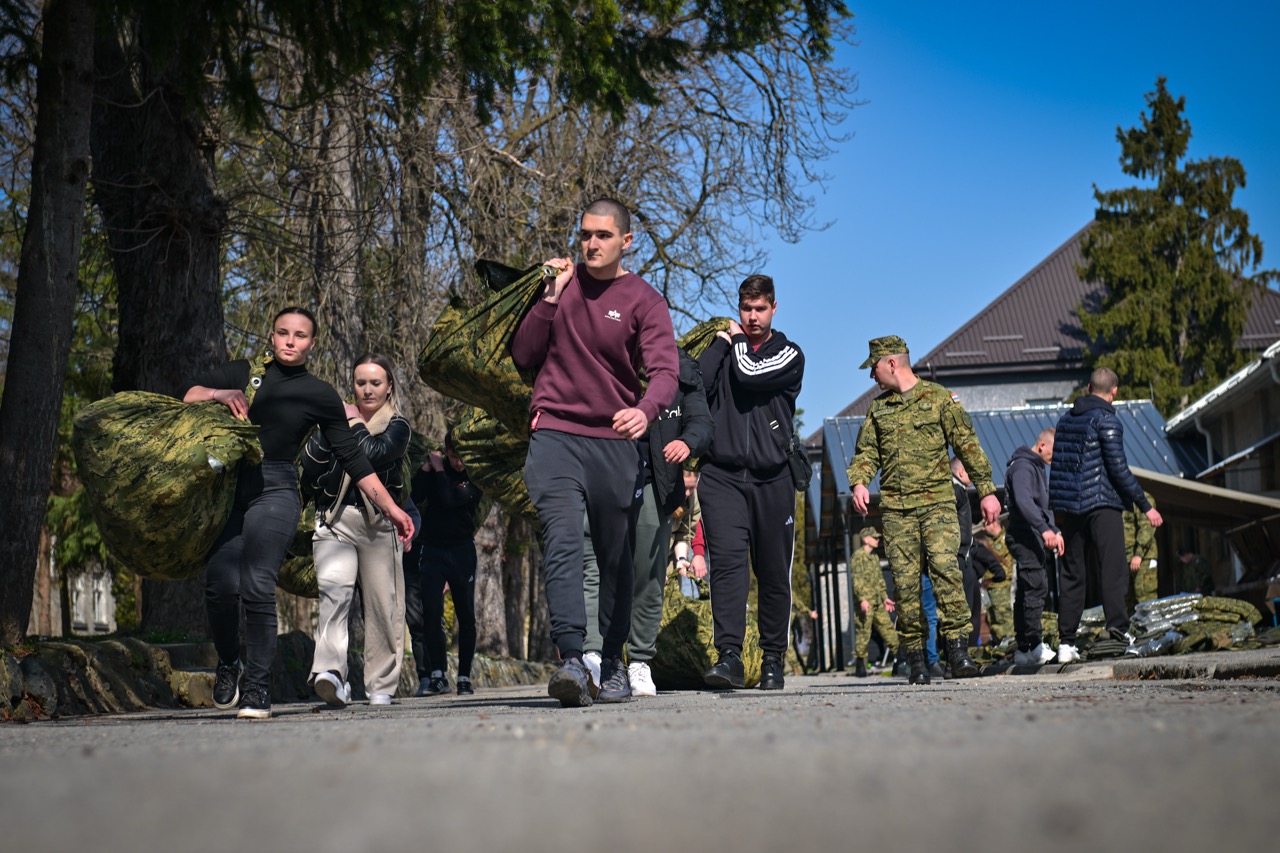 Počelo temeljno vojno osposobljavanje