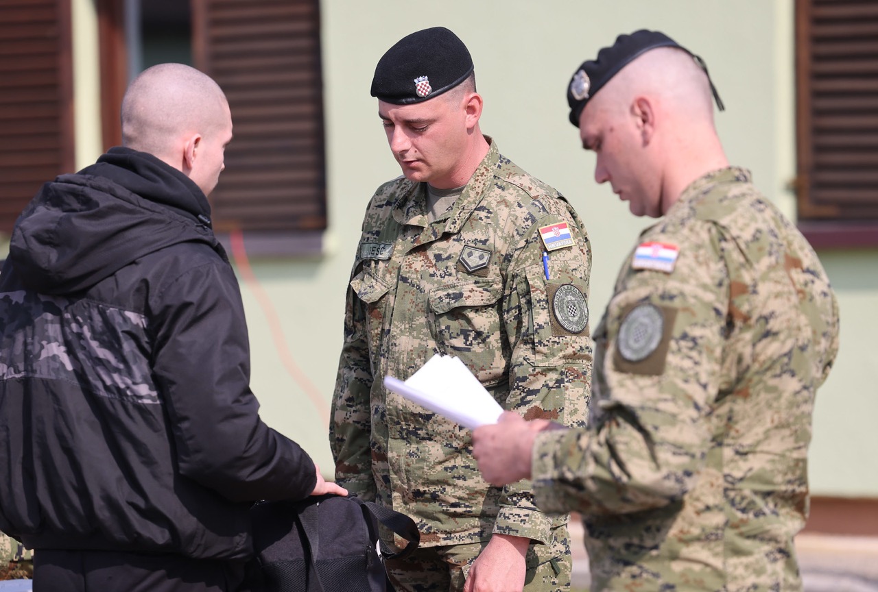 Počelo temeljno vojno osposobljavanje