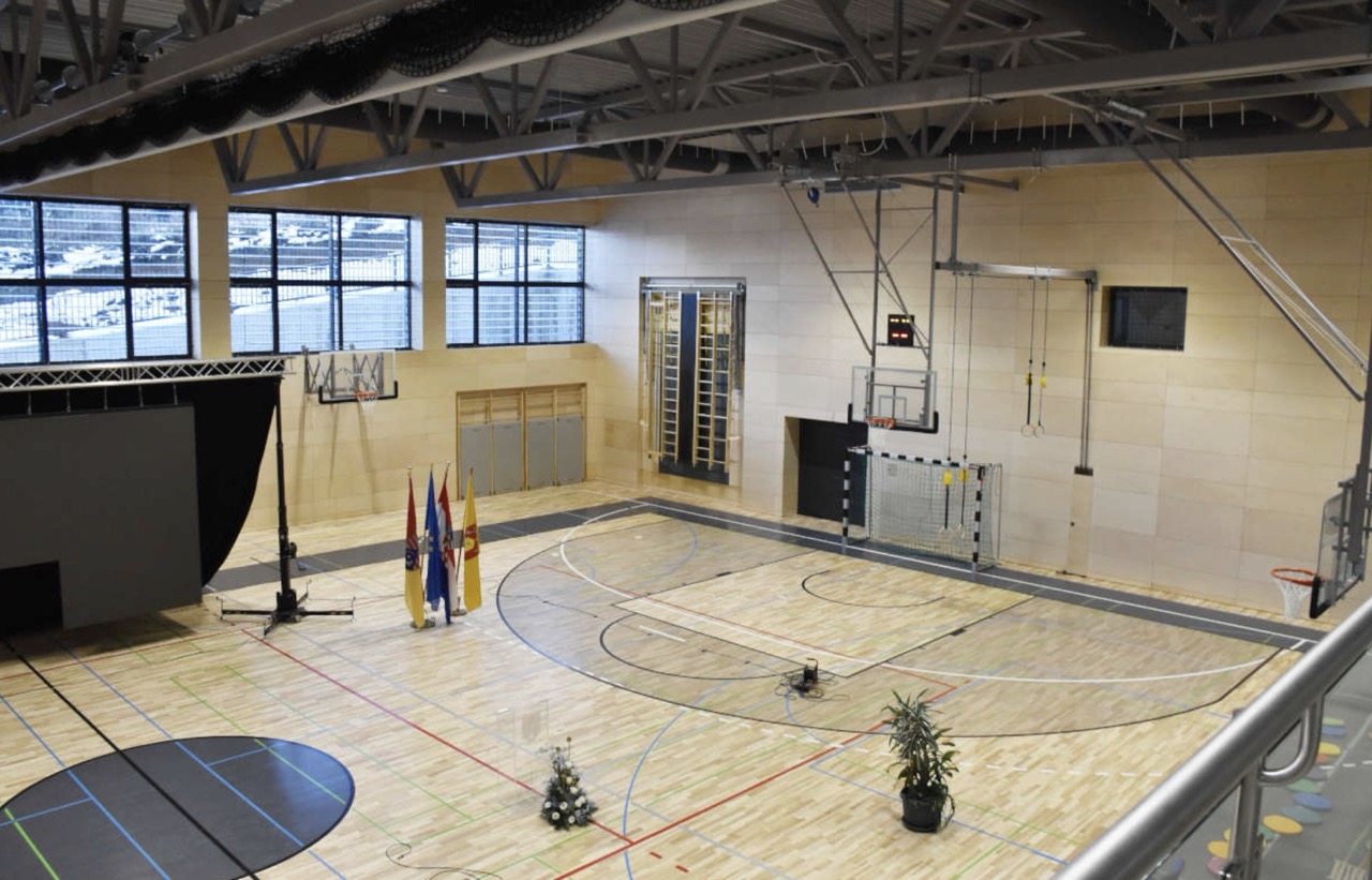 Svečano otvorena dvorana i dograđena OŠ „Slava Raškaj” u Ozlju