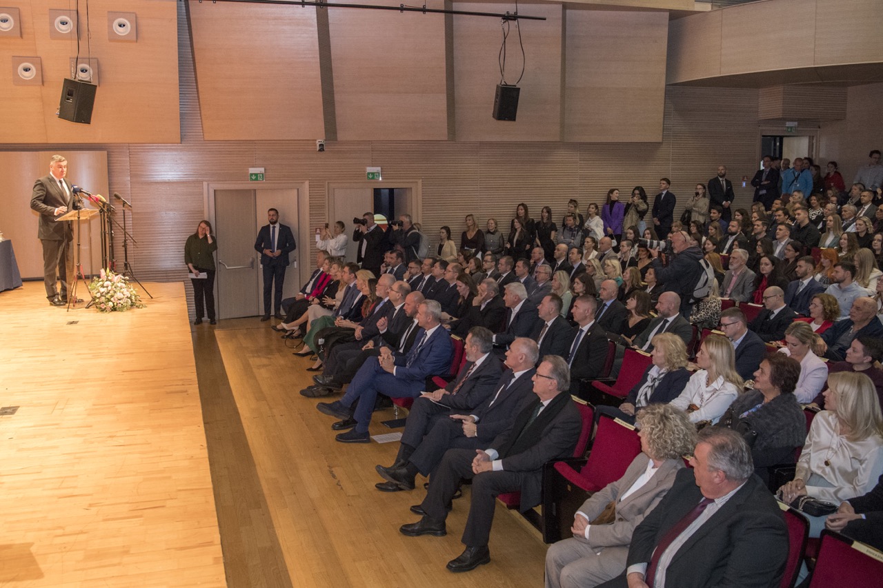 Zoran Milanović - Predsjednik Republike Hrvatske