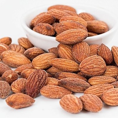 https://pixabay.com/photos/almonds-nuts-roasted-salted-1768792/