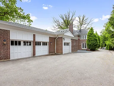 https://www.zillow.com/homedetails/671-Lincoln-Ave-Winnetka-IL-60093/3360197_zpid/