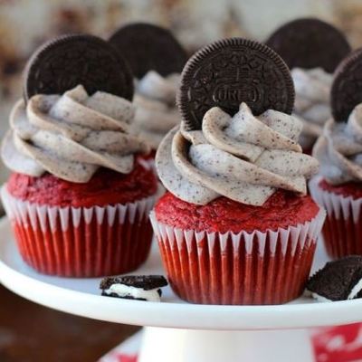 Oreo cupcakes od crvenog baršuna