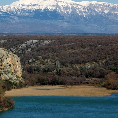 Poznate hrvatske turističke destinacije - Krka podno Dinare