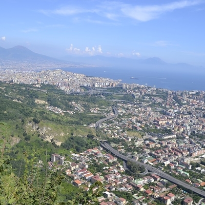 Pogled na Napulj i Vezuv