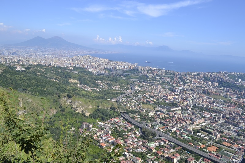 Pogled na Napulj i Vezuv