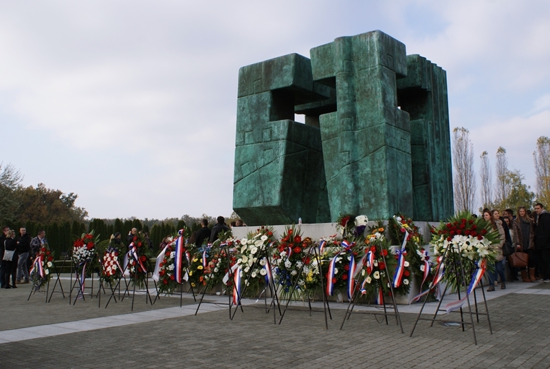 Memorijalno groblje žrtava Domovinskog rata