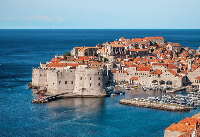 https://pixabay.com/en/dubrovnik-croatia-kings-landing-512798/