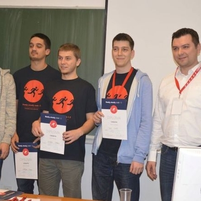 Wrecking Ball: Dino Kovač (FER), Gabrijel Mrgan (FER), Mihael Šafarić (FER) i Dubravko Tuksar (Grafički fakultet)