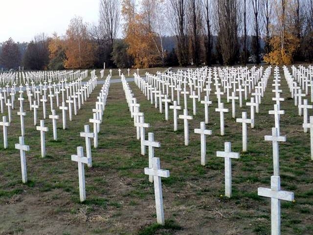 Križevi Vukovar groblje