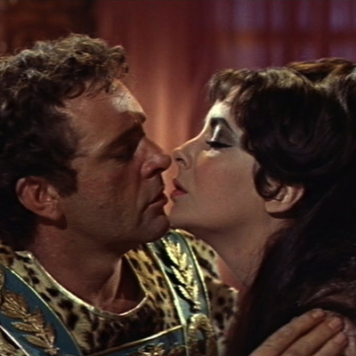 Kleopatra, poljubac