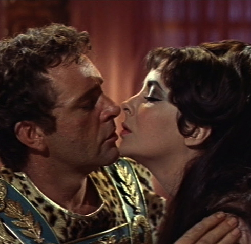 Kleopatra, poljubac