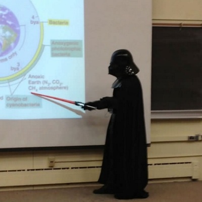 Profesorica mikrobiologije obučena u Dartha Vadera