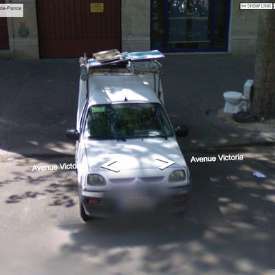 36 urnebesnih prizora s Google Street Viewa - prijateljice