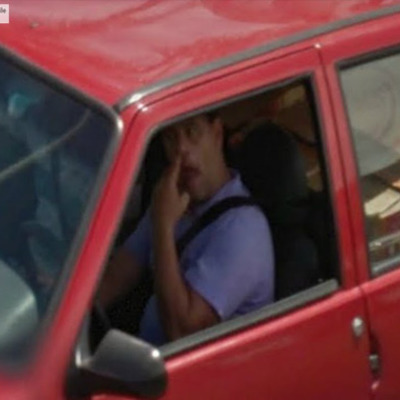 36 urnebesnih prizora s Google Street Viewa - vozač i nos