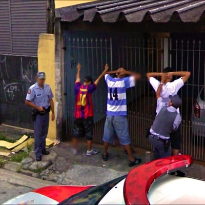 36 urnebesnih prizora s Google Street Viewa - ulično uhićenje