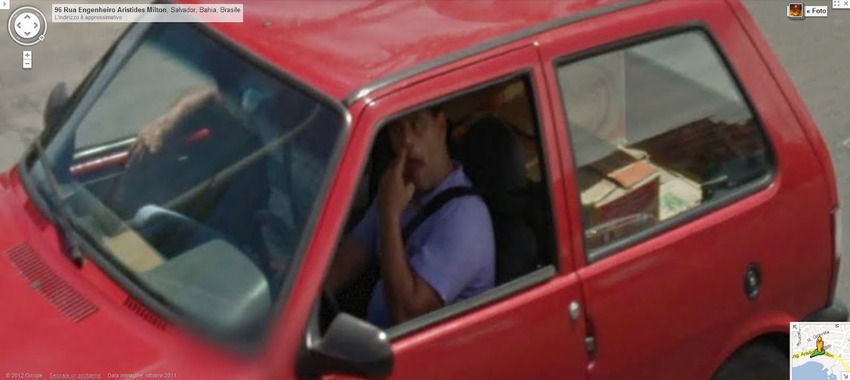 36 urnebesnih prizora s Google Street Viewa - vozač i nos