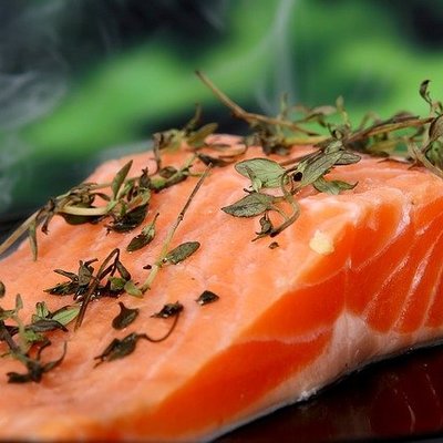 https://pixabay.com/photos/salmon-cooked-food-fish-herbs-1238248/