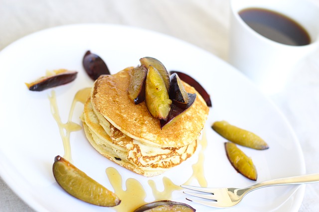 https://pixabay.com/en/protein-pancakes-pancake-coffee-1832931/