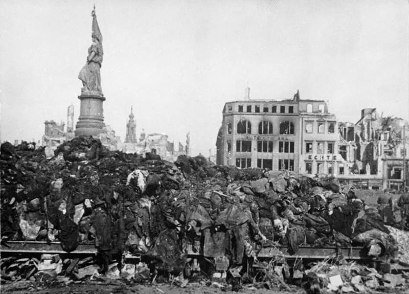 Žrtve bombardiranja Dresdena